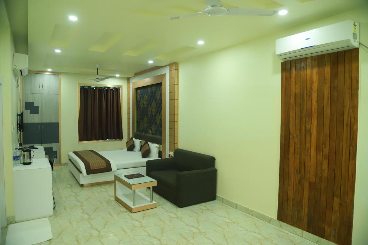 Hotel Sukhdeo Palace Gaya Exterior photo